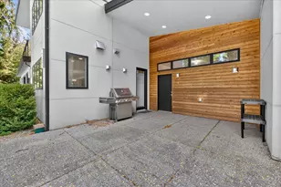4061 Thornoaks Dr, Ann Arbor, MI 48104 - Photo 46