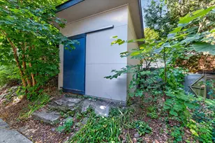 4061 Thornoaks Dr, Ann Arbor, MI 48104 - Photo 58