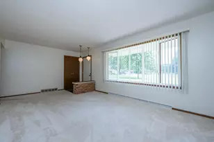 5980 Willow Creek Path, Stevensville, MI 49127 - Photo 6