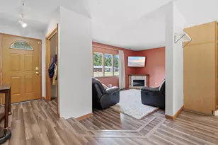 2580 Locust Ln, Stevensville, MI 49127 - Photo 6