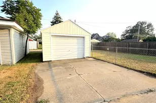 360 W 18th St, Holland, MI 49423 - Photo 32