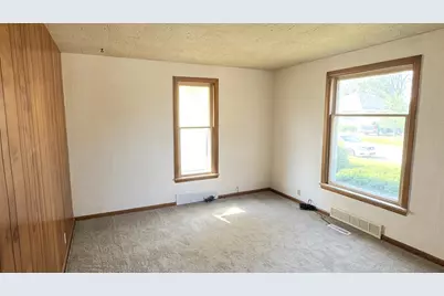360 W 18th Street, Holland, MI 49423 - Photo 8