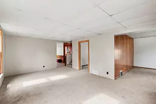 360 W 18th St, Holland, MI 49423 - Photo 4