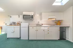 921 E Huron St, Ann Arbor, MI 48104 - Photo 10