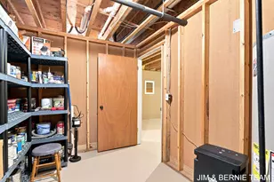 3235 Lakeview Dr, Allegan, MI 49010 - Photo 82