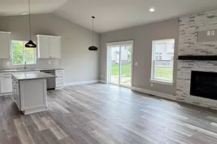 30821 Lower Ridge Dr, New Boston, MI 48164 - Photo 10