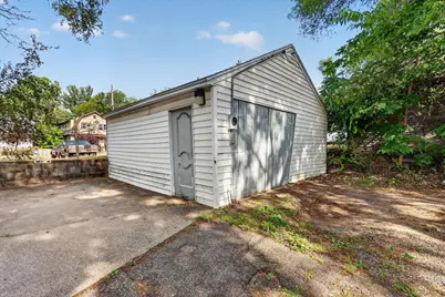 909 Hall Street SE, Grand Rapids, MI 49507 - Photo 8