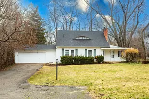 3 Shipman Cir, Ann Arbor, MI 48104 - Photo 2