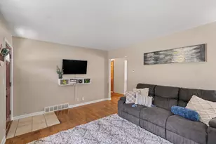 7824 W Q Ave, Kalamazoo, MI 49009 - Photo 4