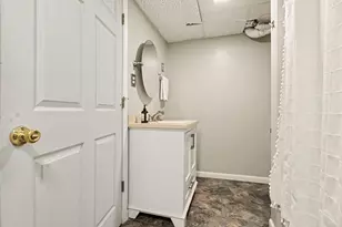7824 W Q Ave, Kalamazoo, MI 49009 - Photo 16