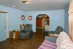 212 N Brown St, Paw Paw, MI 49079 - Photo 4