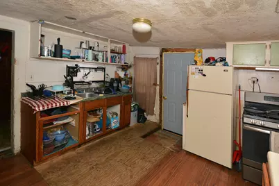 410 N Lagrave Street, Paw Paw, MI 49079 - Photo 8