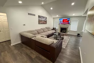 38619 Watson Cir, Westland, MI 48186 - Photo 8
