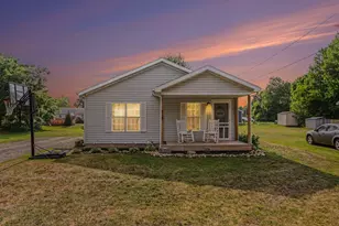 715 N Washington St, Tekonsha, MI 49092 - Photo 2