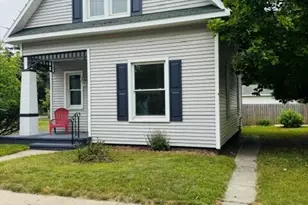 260 Fremont St, Manistee, MI 49660 - Photo 2
