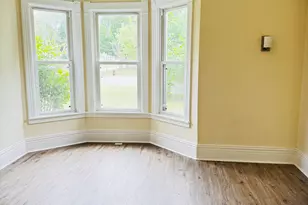 260 Fremont St, Manistee, MI 49660 - Photo 10
