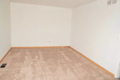26177 Kinyon Street, Taylor, MI 48180 - Photo 18
