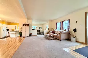 1891 Magnolia St, Newport, MI 48166 - Photo 8