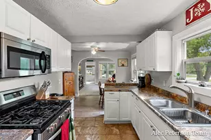 1473 Center St, Muskegon, MI 49442 - Photo 12