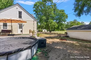 1473 Center St, Muskegon, MI 49442 - Photo 10