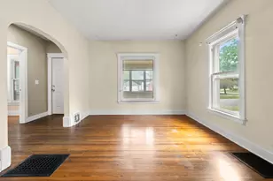 1318 Oak St, Kalamazoo, MI 49008 - Photo 8
