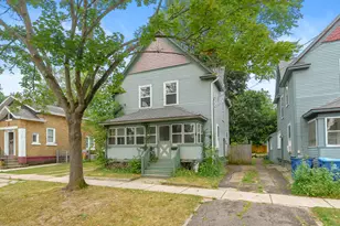 1318 Oak St, Kalamazoo, MI 49008 - Photo 2
