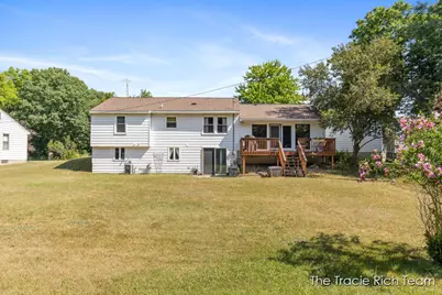 7640 9 Mile Road NE, Rockford, MI 49341 - Photo 24