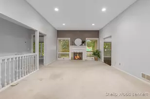 7023 Camelback Dr NE, Rockford, MI 49341 - Photo 6