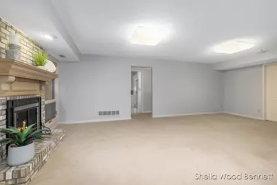 7023 Camelback Drive NE, Rockford, MI 49341 - Photo 34