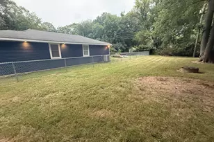 363 Searles Ave, Benton Harbor, MI 49022 - Photo 14