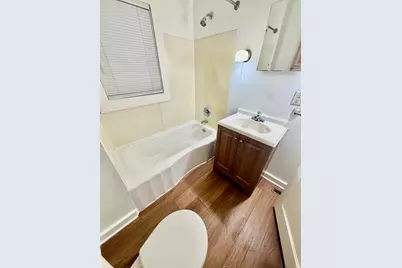 363 Searles Avenue, Benton Harbor, MI 49022 - Photo 8