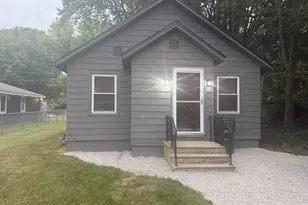 363 Searles Ave, Benton Harbor, MI 49022 - Photo 2