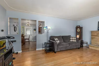 1728 Royal Oak Street SW, Wyoming, MI 49519 - Photo 6