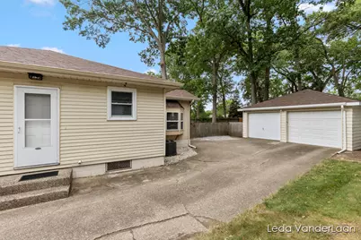 1728 Royal Oak Street SW, Wyoming, MI 49519 - Photo 28
