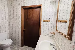 604 W John Beers Rd, Stevensville, MI 49127 - Photo 10