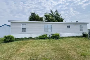 604 W John Beers Rd, Stevensville, MI 49127 - Photo 26