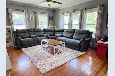 210 Emmons Street, Niles, MI 49120 - Photo 2