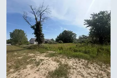 941 E 16th Street, Holland, MI 49423 - Photo 2