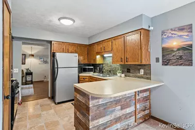 1504 40th Street SW, Wyoming, MI 49509 - Photo 6