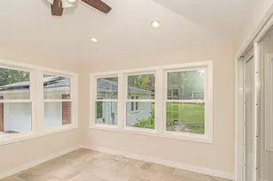 1516 Arborview Blvd, Ann Arbor, MI 48103 - Photo 20