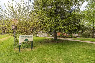 1516 Arborview Blvd, Ann Arbor, MI 48103 - Photo 4