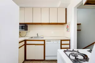 2307 Pittsfield Blvd, Ann Arbor, MI 48104 - Photo 10
