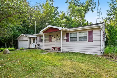 24675 Chestnut Street, Dowagiac, MI 49047 - Photo 2