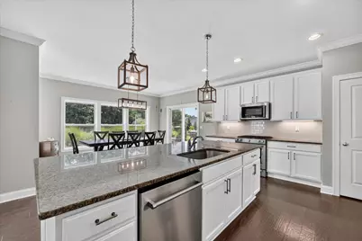 7982 Donegal Court, Fenton, MI 48430 - Photo 6