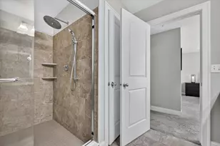 7982 Donegal Ct, Fenton, MI 48430 - Photo 18