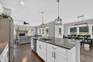 7982 Donegal Ct, Fenton, MI 48430 - Photo 8