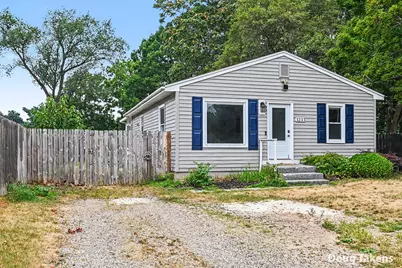 3233 Wayburn Avenue SW, Grandville, MI 49418 - Photo 2