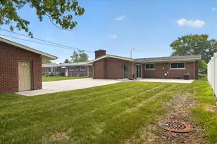 14318 Huntington St, Riverview, MI 48193 - Photo 38