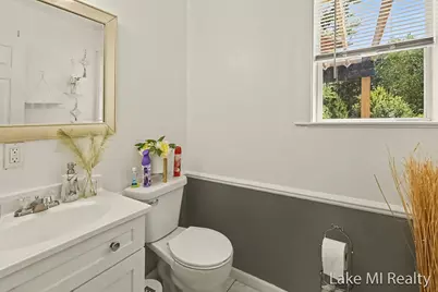 2119 Desoto Drive, Lansing, MI 48911 - Photo 4