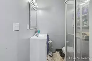 2119 Desoto Dr, Lansing, MI 48911 - Photo 10
